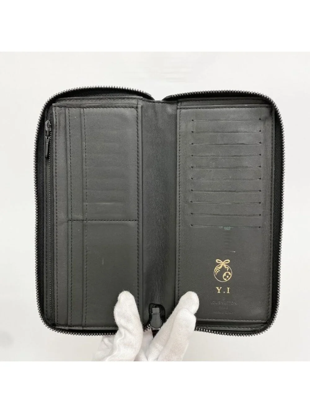Louis Vuitton Wallet Monogram Shadow Zippy Vertical M Noir